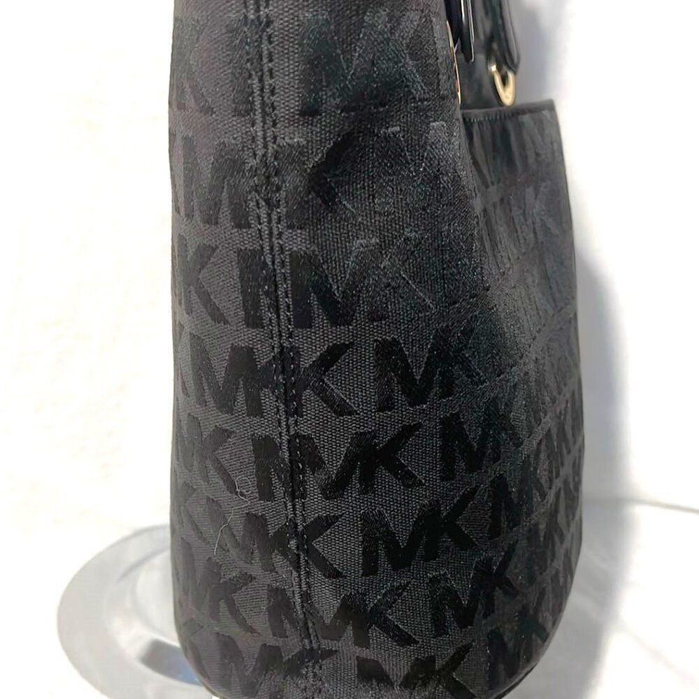 Michael Kors Signature MK Tote - Medium Size - EUC - Picture 6 of 13